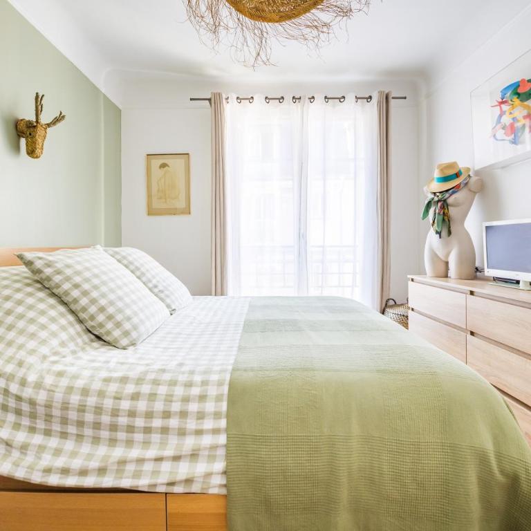 Tour Eiffel Belle Vue - Appartement - 17