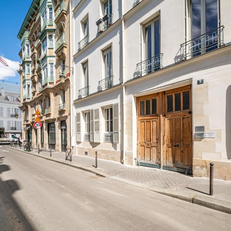Bon Marché Rousselet - Appartement - 17