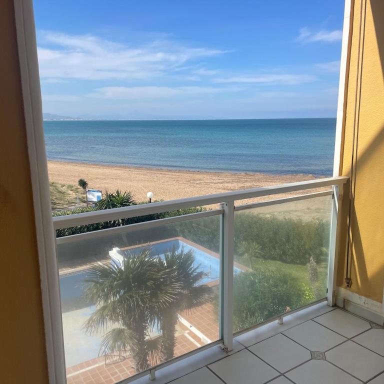 Luxury beachfront - 4 double rooms 3 bathrooms - Apartamento - 50