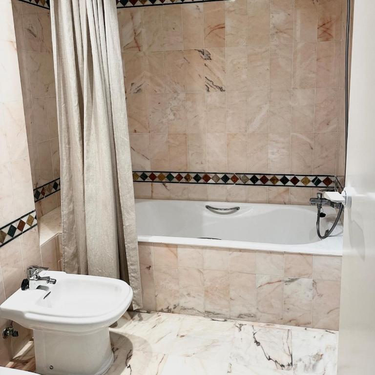 Luxury beachfront - 4 double rooms 3 bathrooms - Apartamento - 18