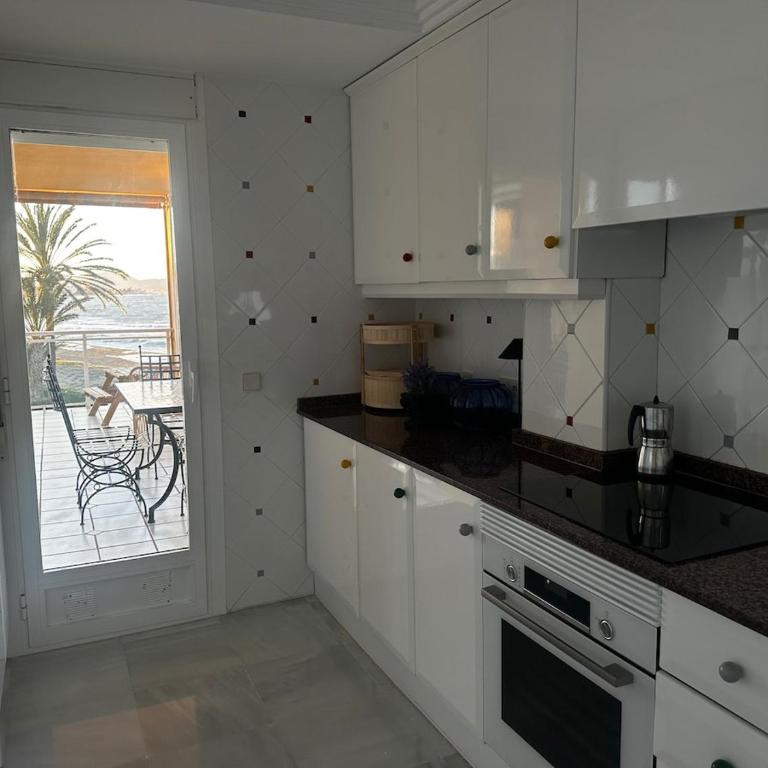 Luxury beachfront - 4 double rooms 3 bathrooms - Apartamento - 28