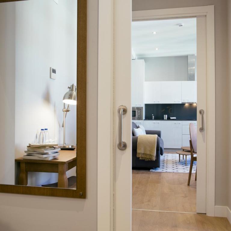 Legazpi Doce Rooms & Suites - Apartamento de 1 dormitorio con vistas a la ciudad - 2