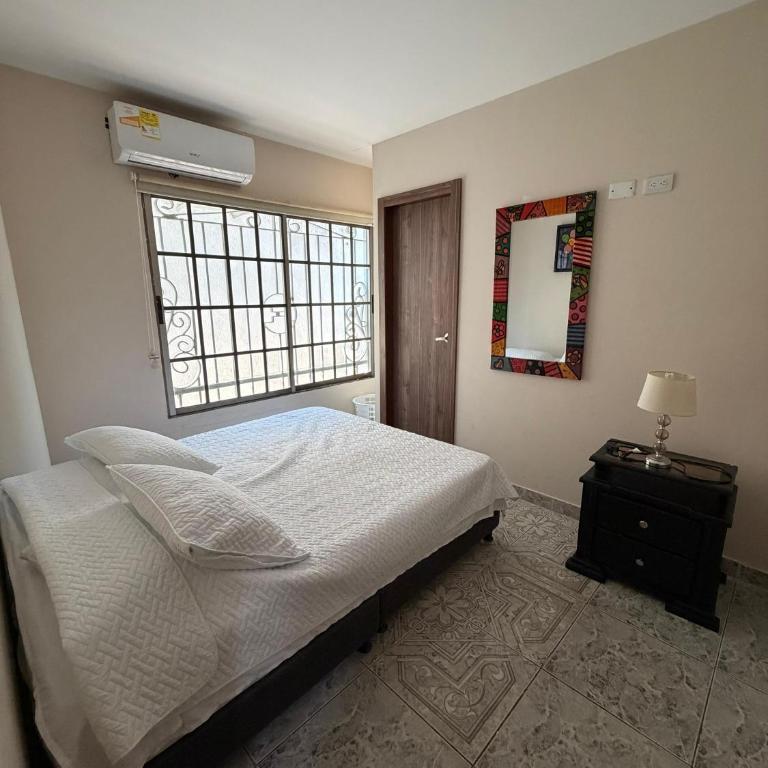 Apartaestudio Amoblado - One-Bedroom Apartment - 6
