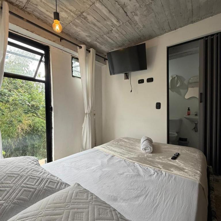 Complejo Turistico Apartaestudios 203 Armenia Quindio - Apartamento de 1 dormitorio - 2