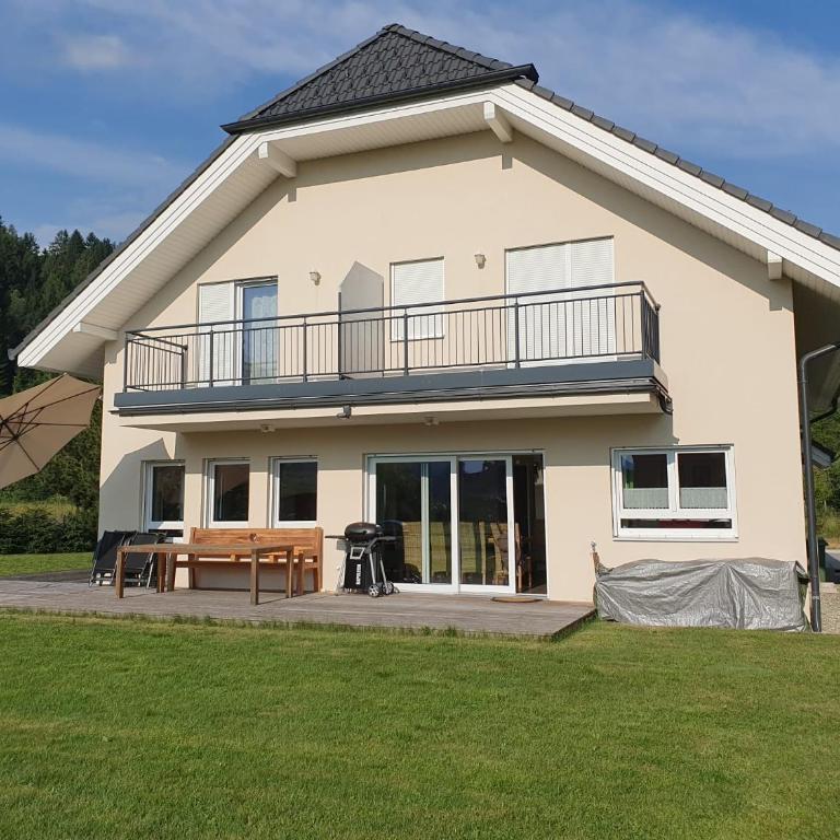 quiet and central Luxury Villa "Juwel " with Sauna in a beautiful valley - Villa - 1