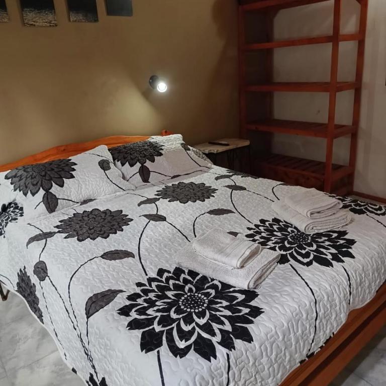 Nogales del Rincon - Two-Bedroom Deluxe Apartment with Garden View - 11