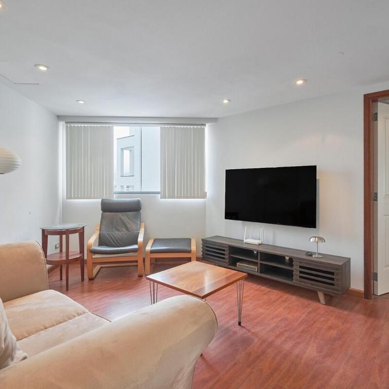 Miraflores Oceanfront Luxury Apartment by Geko - Three-Bedroom Apartment - 33
