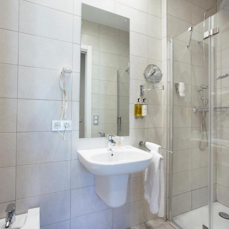 Legazpi Doce Rooms & Suites - Apartamento de 3 dormitorios con balcón - 14