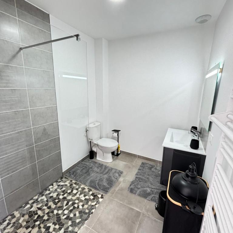 la pause soleil, villa climatisée, avec jardin et parkings privés, à 5 mn de la mer, au calme - Casa con 1 dormitorio - 11