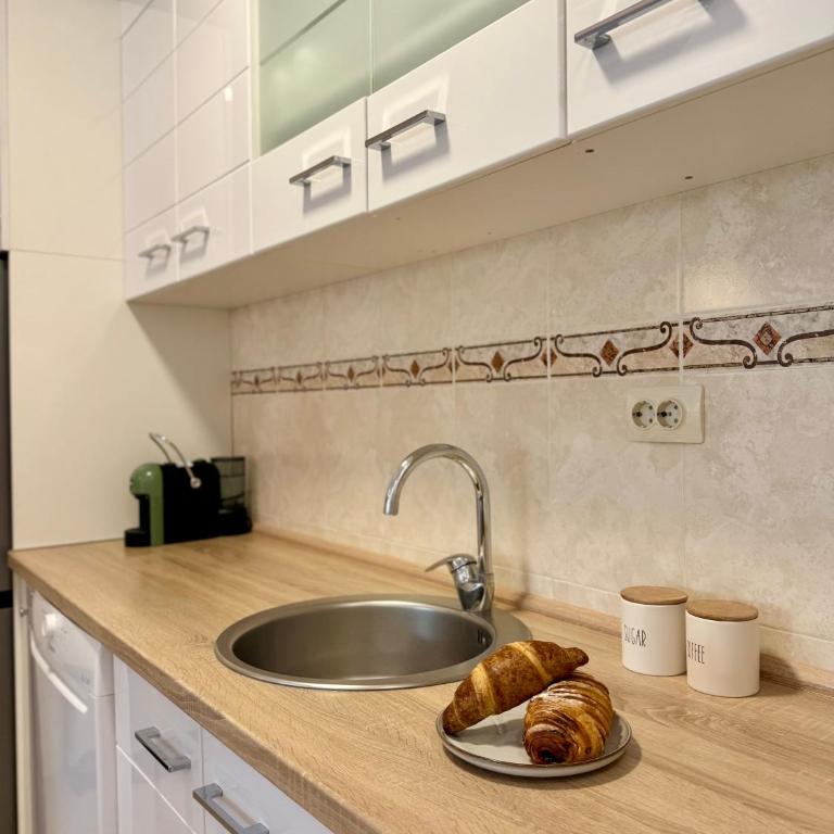 Mia Apartment, City Center Bar - One-Bedroom Apartment - 5