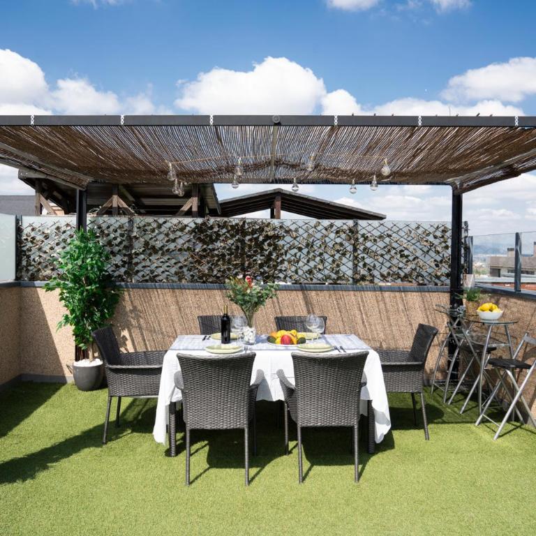 EnjoyGranada Sky Penthouse Luxury 3BR, Pool and Amazing Views - Three-Bedroom Premium Apartment - 58