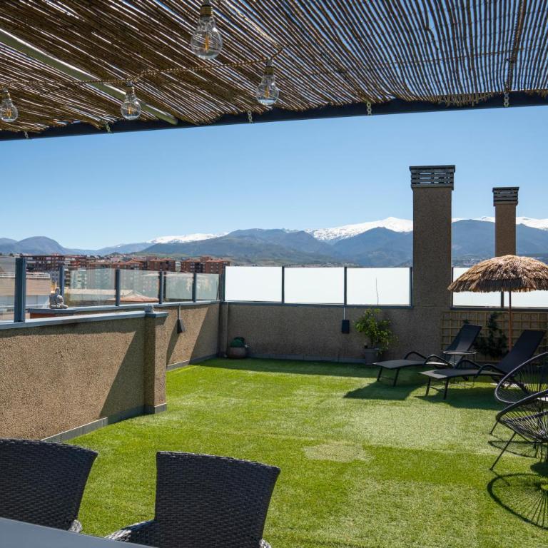 EnjoyGranada Sky Penthouse Luxury 3BR, Pool and Amazing Views - Three-Bedroom Premium Apartment - 62