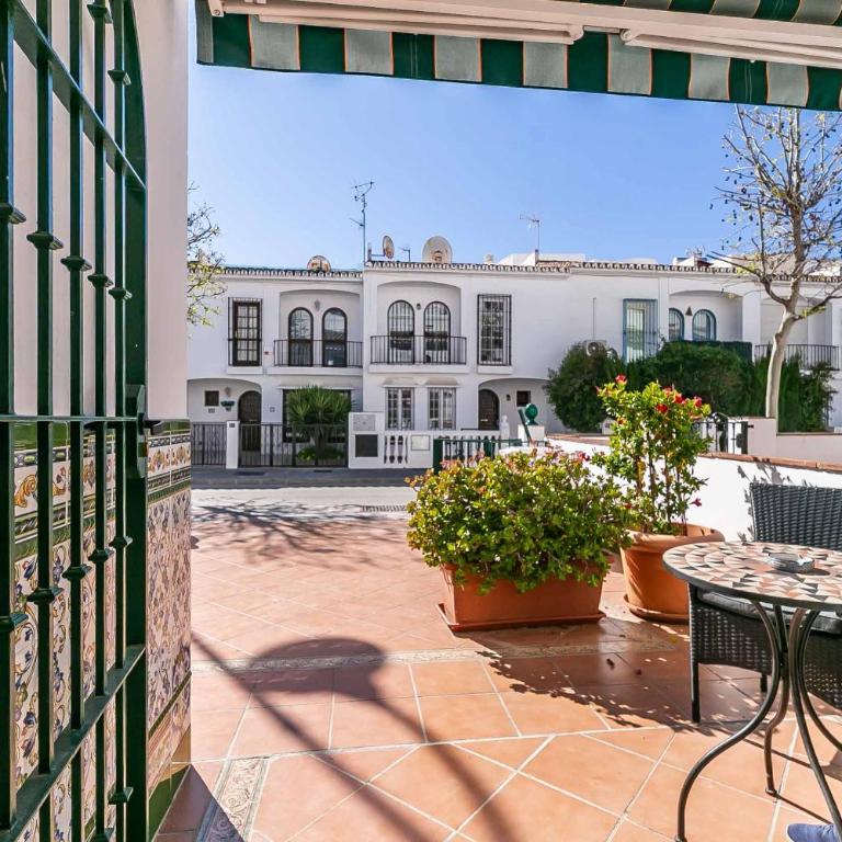 125- Beautiful Andalusian House with Private Patio - Casa de 3 dormitorios - 7