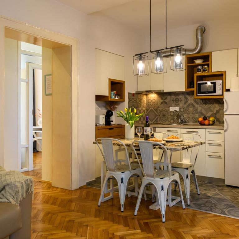 Design Apartment - City Break Apartments - Apartment with Terrace - 3