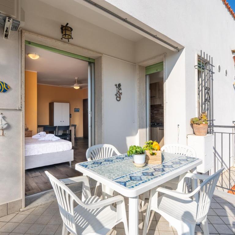 Pietra Ligure - Terrazza vivibile a 5 minuti dalle spiagge - Appartamento con 1 Camera da Letto e Terrazza - 1