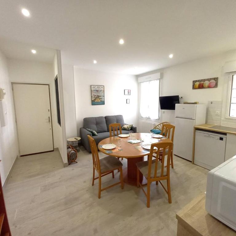 Royan centre - PLAGE et COMMERCES A PIED - APPARTEMENT en rez-de-chaussée - Appartamento - Piano Terra - 7