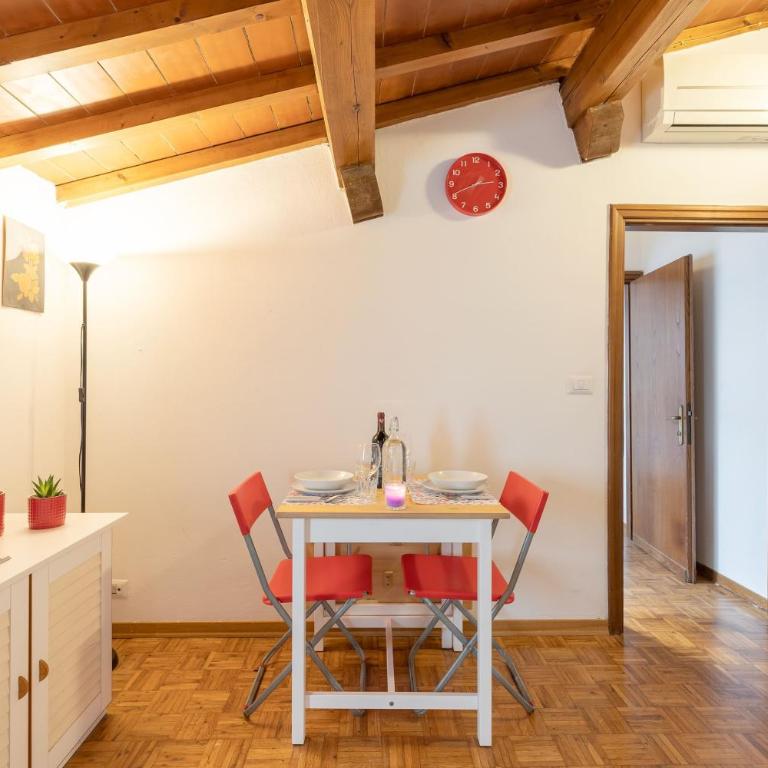 Florence Apartments in great location - One-Bedroom Standard Apartment - 16