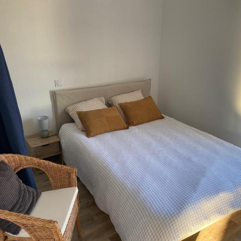 T3 spacieux avec 2 places de parking gratuites - Apartamento de 2 dormitorios - 11