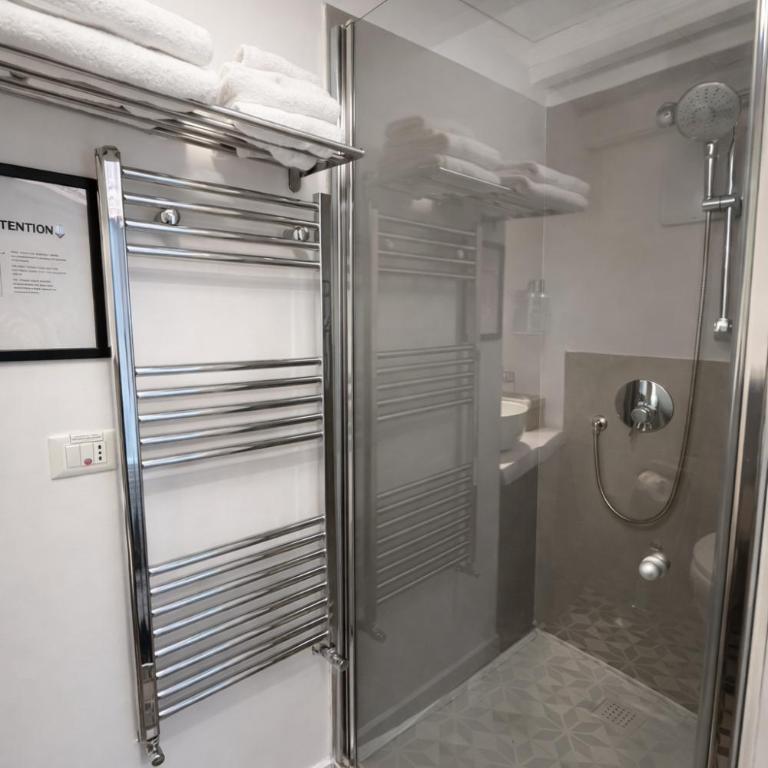 Bari LandLord 71 - Private Balcony Suites - Vacation Home - 1