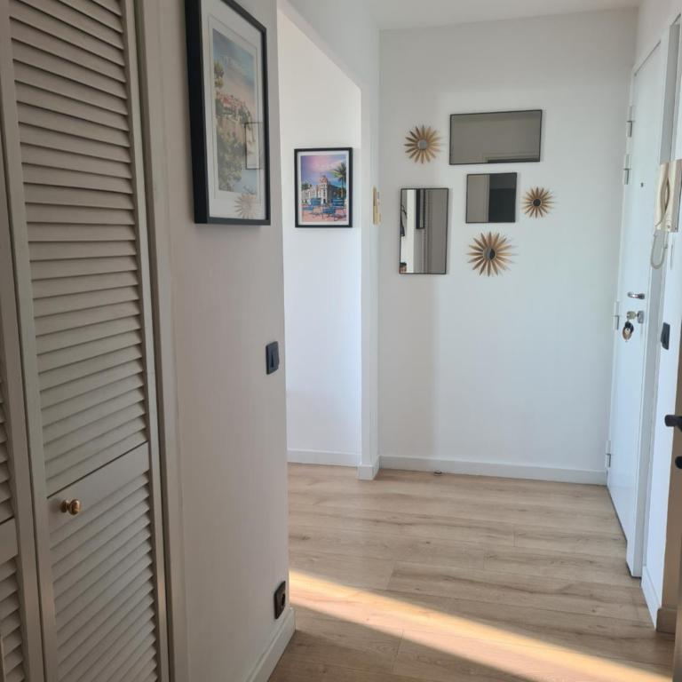 Panoramic sea view of the French Riviera, Parking - Apartment mit 1 Schlafzimmer - 40