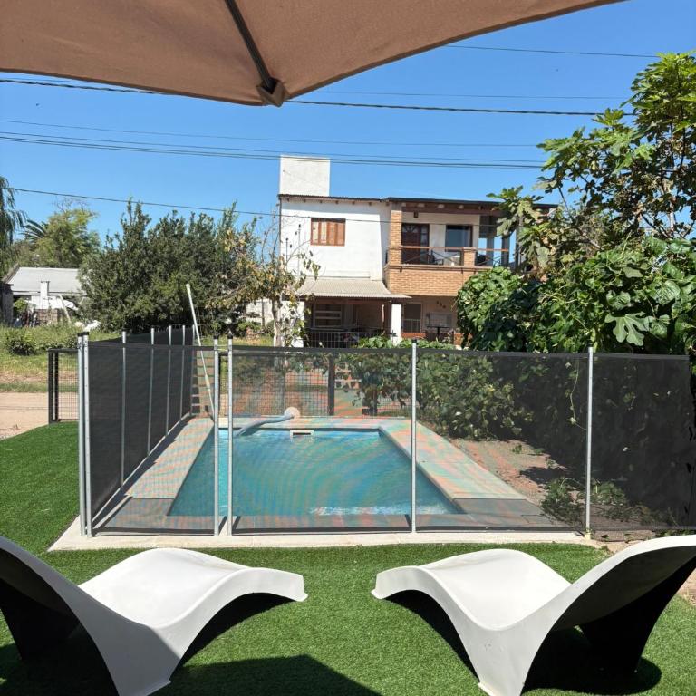 Tu escapada ideal en Mar de Ansenuza - Patio y piscina privada - Apartamento de 2 dormitorios - 4