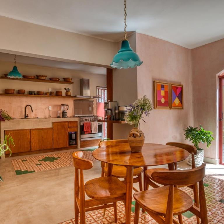 Classic 3BR Condesa House | Terrace-Tub-Patio-A/C - Maison 4 Chambres - 17