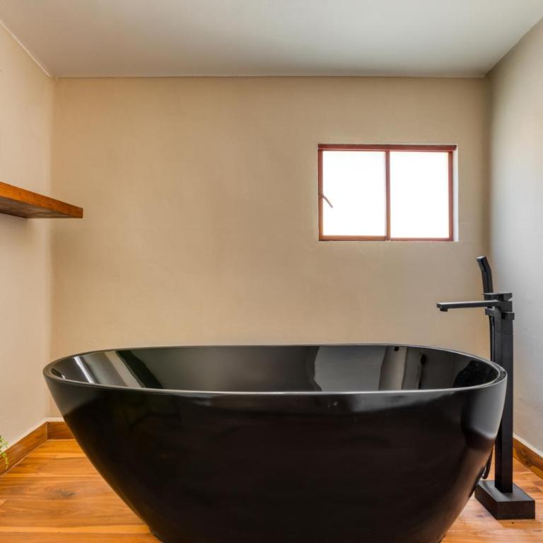 Classic 3BR Condesa House | Terrace-Tub-Patio-A/C - Maison 4 Chambres - 5