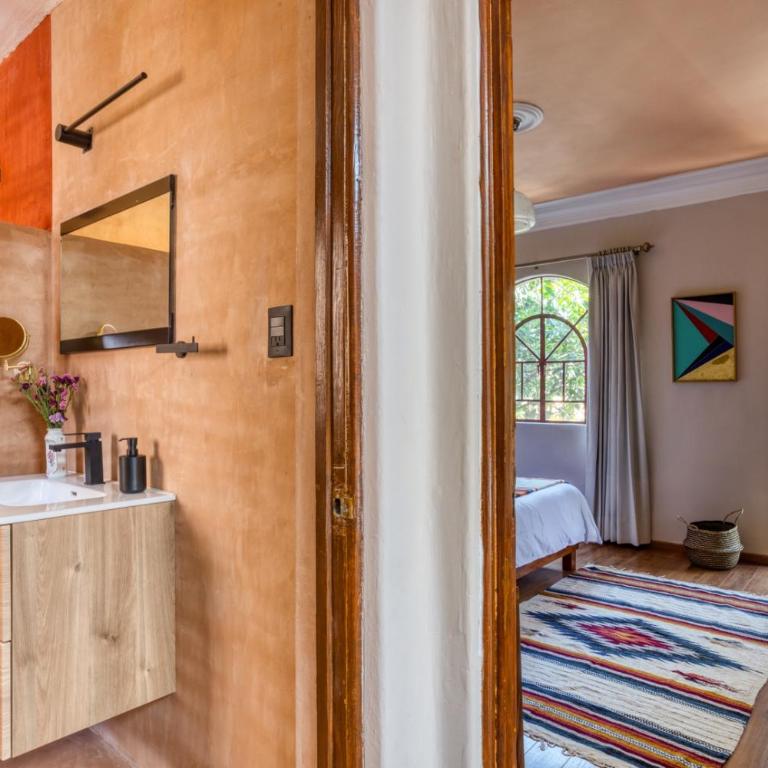 Classic 3BR Condesa House | Terrace-Tub-Patio-A/C - Maison 4 Chambres - 13