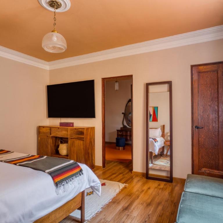 Classic 3BR Condesa House | Terrace-Tub-Patio-A/C - Maison 4 Chambres - 36
