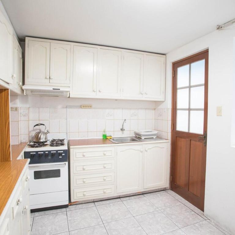 Beautiful two floor, 3 bedroom apartment - Apartamento de 3 dormitorios - 2