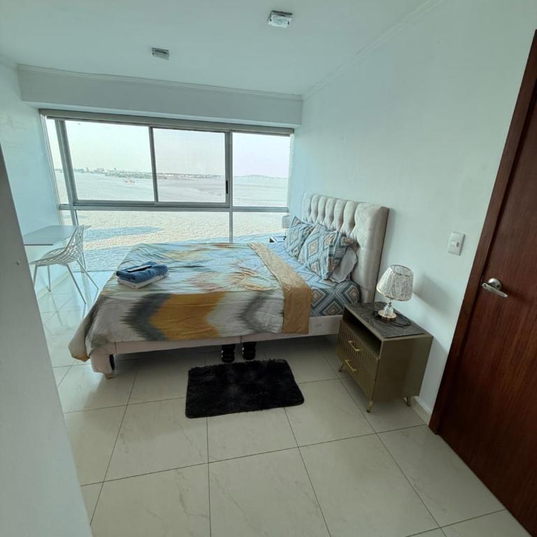 Suite con vista al río Puerto Santa Ana - Apartamento de 1 dormitorio - 12