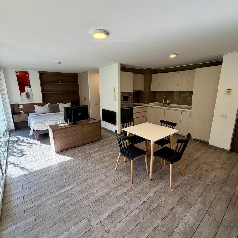 Moderno y equipado estudio en Los Dominicos - One-Bedroom Apartment - 12