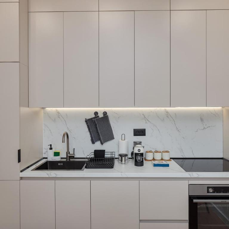 Emera Luxury Suite by MN Property - One-Bedroom Apartment - 19