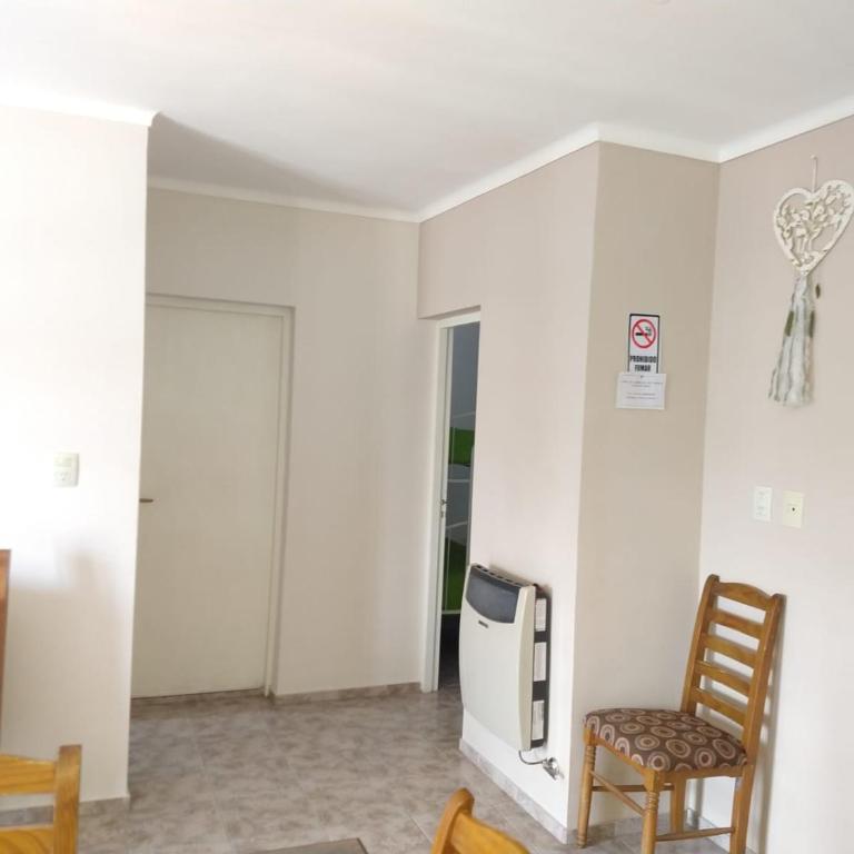 Departamento con excelente ubicación - Two-Bedroom Apartment - 7