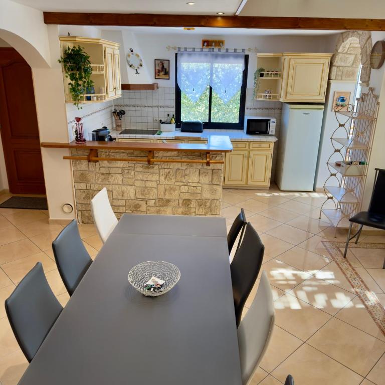 Maison à l'ombre de l'olivier - Grau d'Agde - Plage - 10pers - Histoire de cles - Casa con 4 camere da letto - 25