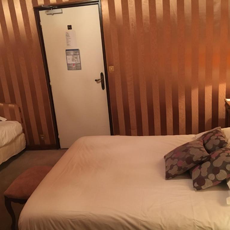 Hotel de la Poste - Superior Dreibettzimmer - 1