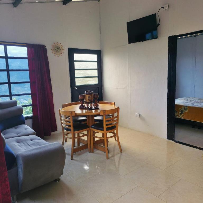 Twin House, casas campestres con vista al embalse - Casa de 2 dormitorios - 9