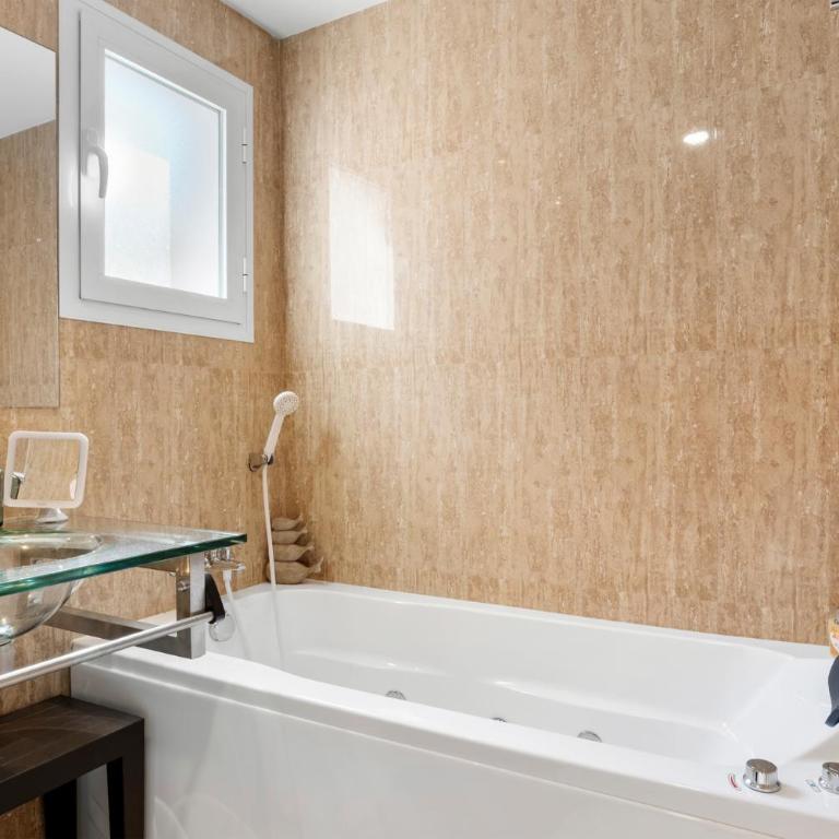 2 Bed Apartment E2B in Cortijo Del Mar Resort - Apartamento de 2 dormitorios - 24