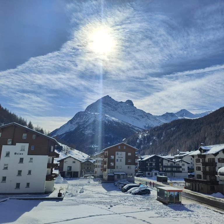 Ferienwohnungen Allalinblick - 80 Meter zur Talstation - Apartment mit 2 Schlafzimmern und Bergblick - 4