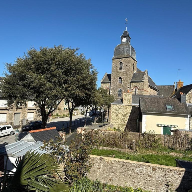 Maison rénovée St Enogat 6 pers avec terrasse - Casa de 3 dormitorios - 63
