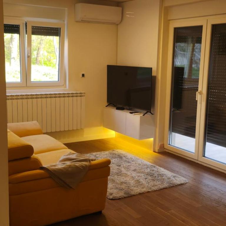 Stan na dan-Mia - Apartman sa 1 Spavaćom Sobom - 2