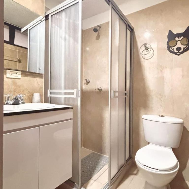 Habitación privada con baño exclusivo en apartamento cerca de Clinica Duarte y Universidad Francisco de Paula Santander - Habitación Doble con baño privado - 8