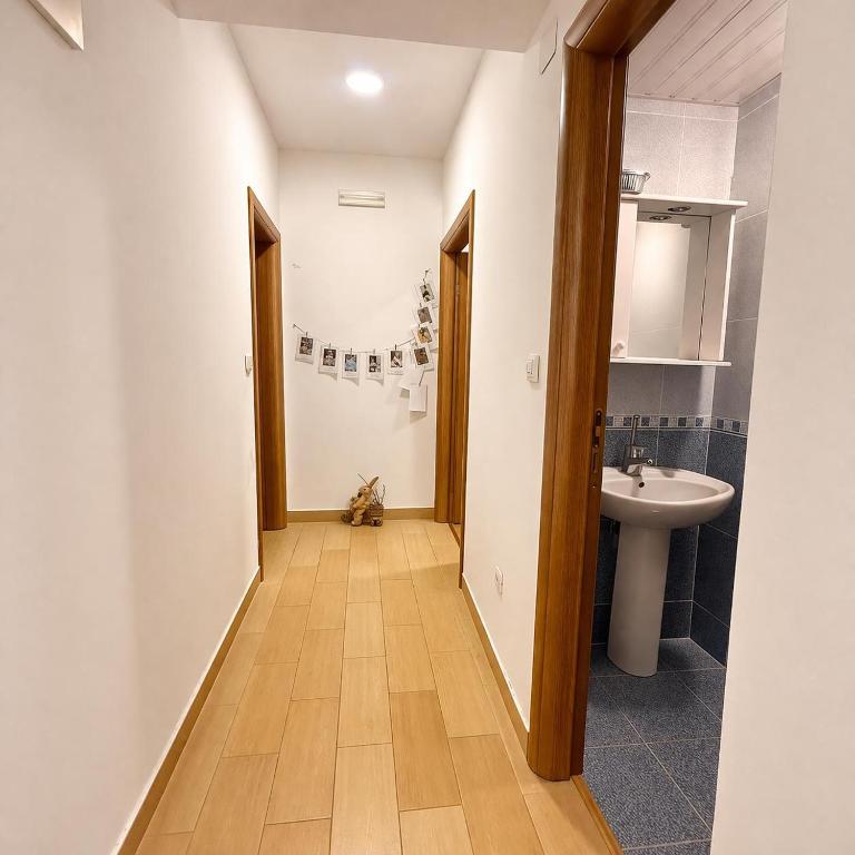 Panoramic One Bečići Sea and Mountain View - Apartman sa 2 Spavaće Sobe - 9