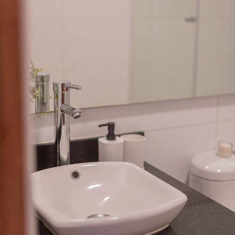 Descubre el Encanto de Las Condes en este Studio - Studio - 24