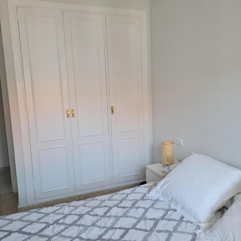 Apartamento en Plaza del Caballo a 5 minutos de la Feria - Apartamento de 1 dormitorio - 10