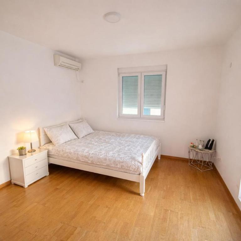 Panoramic One Bečići Sea and Mountain View - Apartman sa 2 Spavaće Sobe - 8