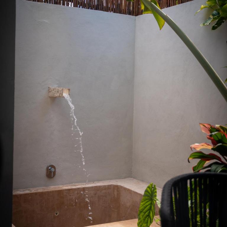 Hotel Sutuk - Junior Suite with Private Pool - 10