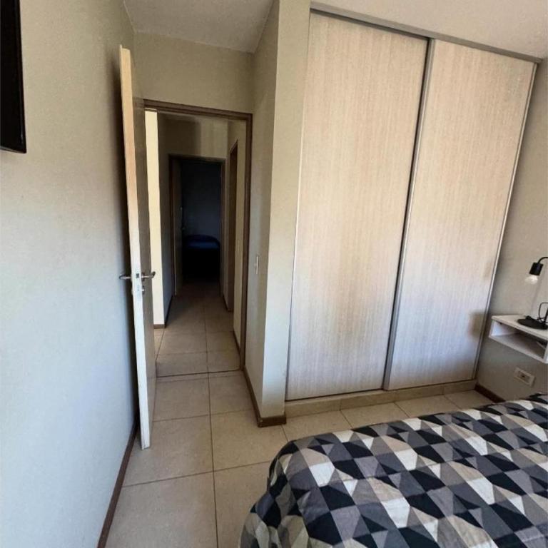 Departamento excelente ubicación 2 dormitorios cochera piscina seguridad - Two-Bedroom Apartment - 4