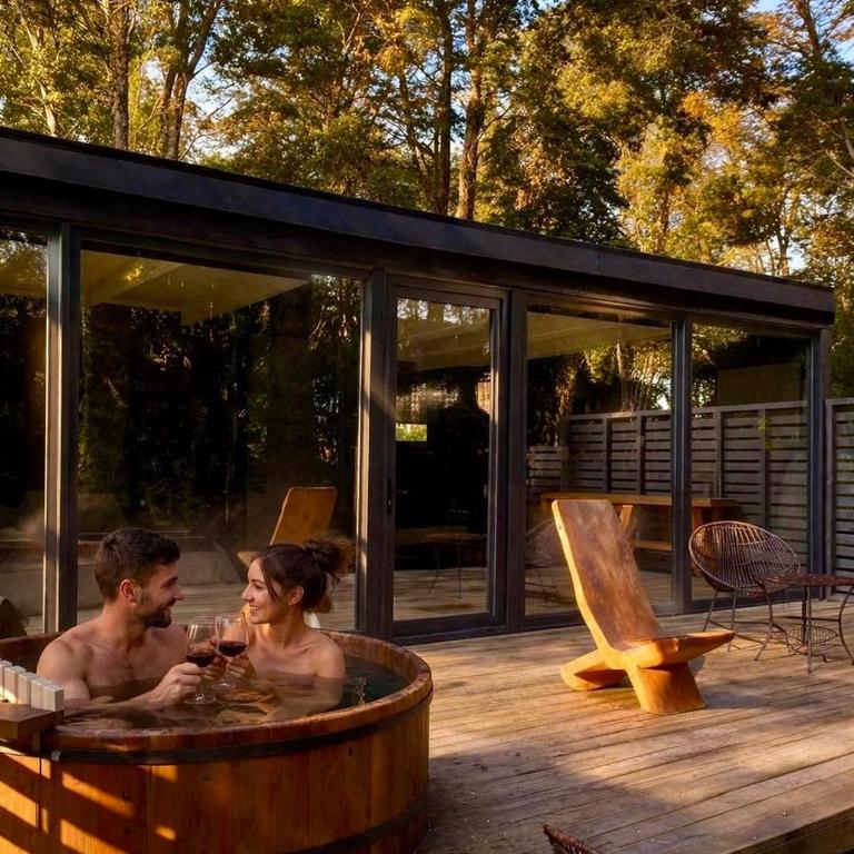 Calma Cabins - One-Bedroom Bungalow - 10