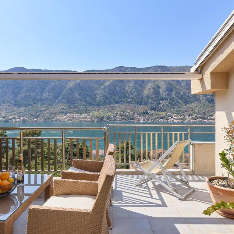 Libera Vista by MN Property - Two-Bedroom Family Apartment - 7